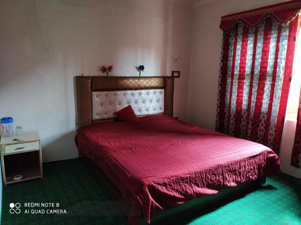 Hotel New Heaven Canal Srīnagar Exterior foto