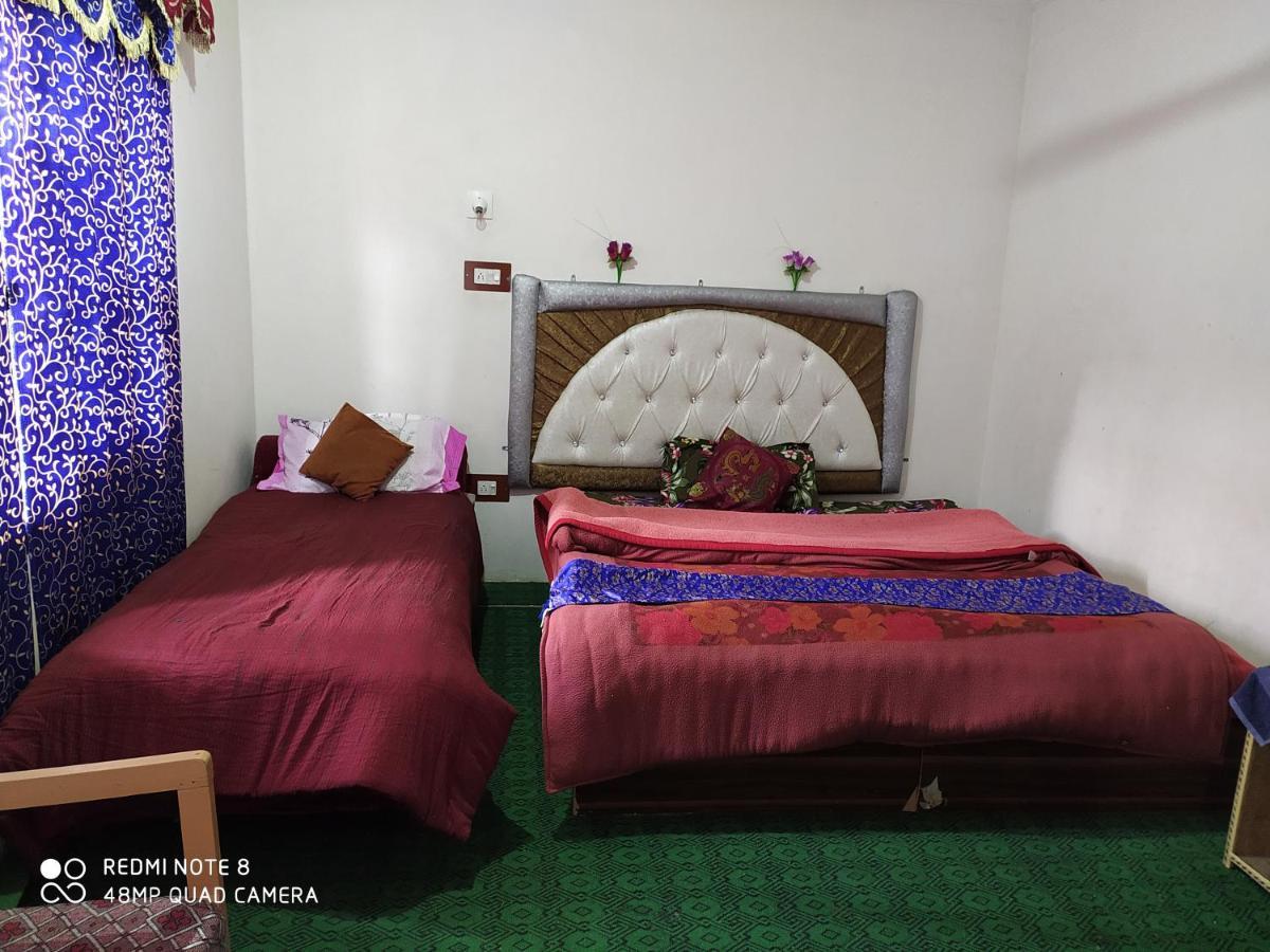 Hotel New Heaven Canal Srīnagar Exterior foto