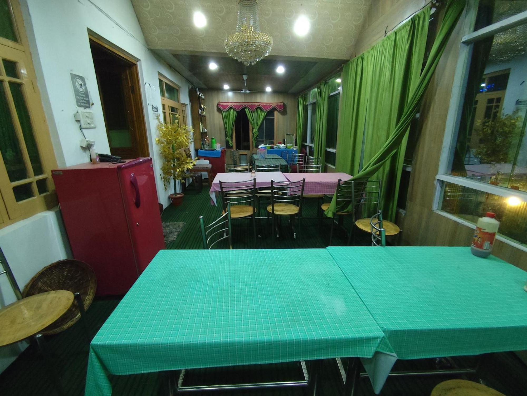 Hotel New Heaven Canal Srīnagar Exterior foto